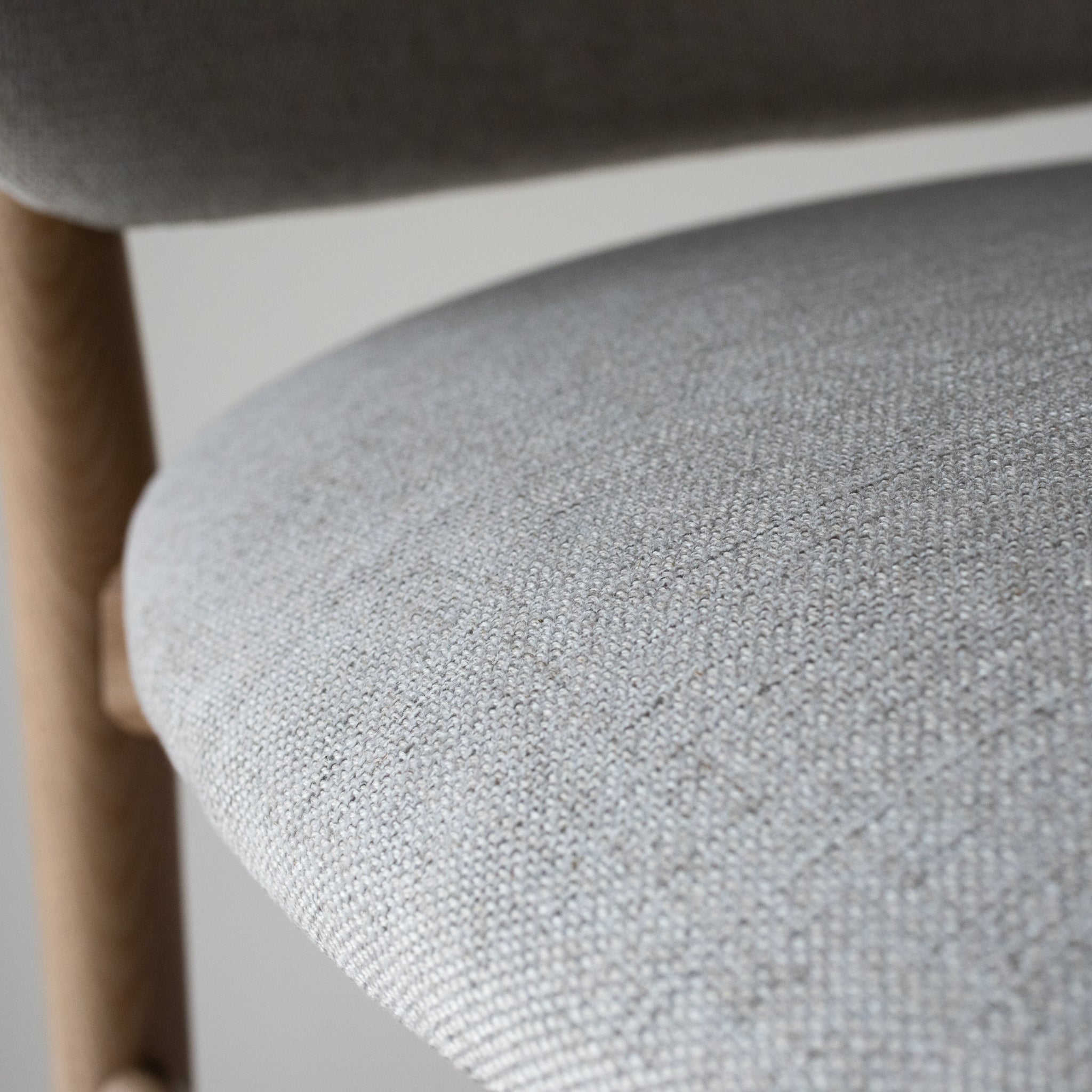 ティナ・ブランフォード Brody X-Back Side Chair – Forty West Designs