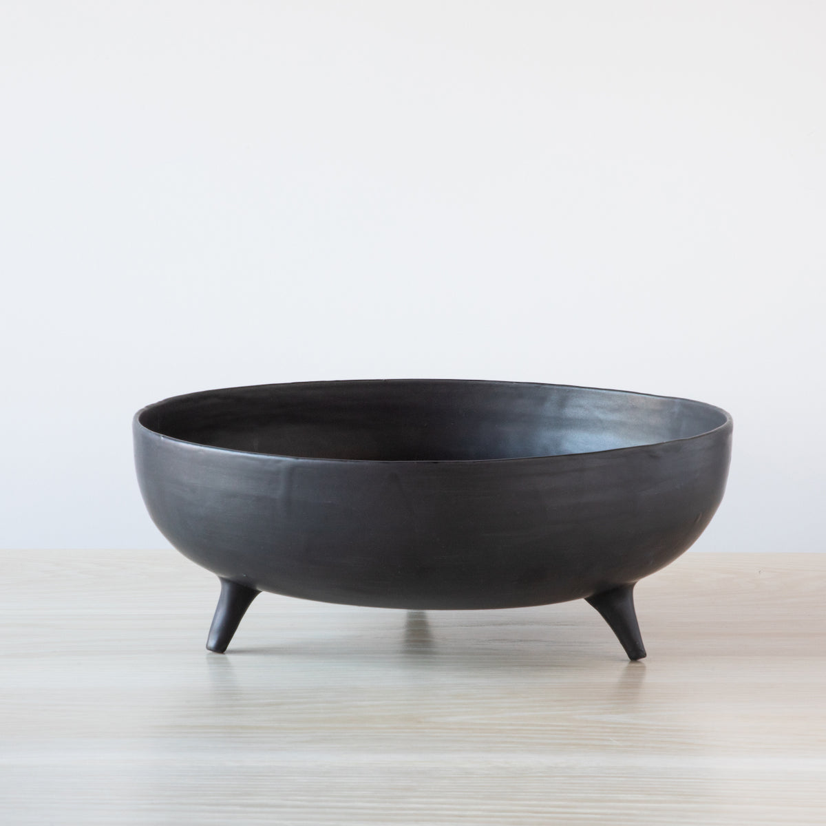 Tripod Bowls in Ebony