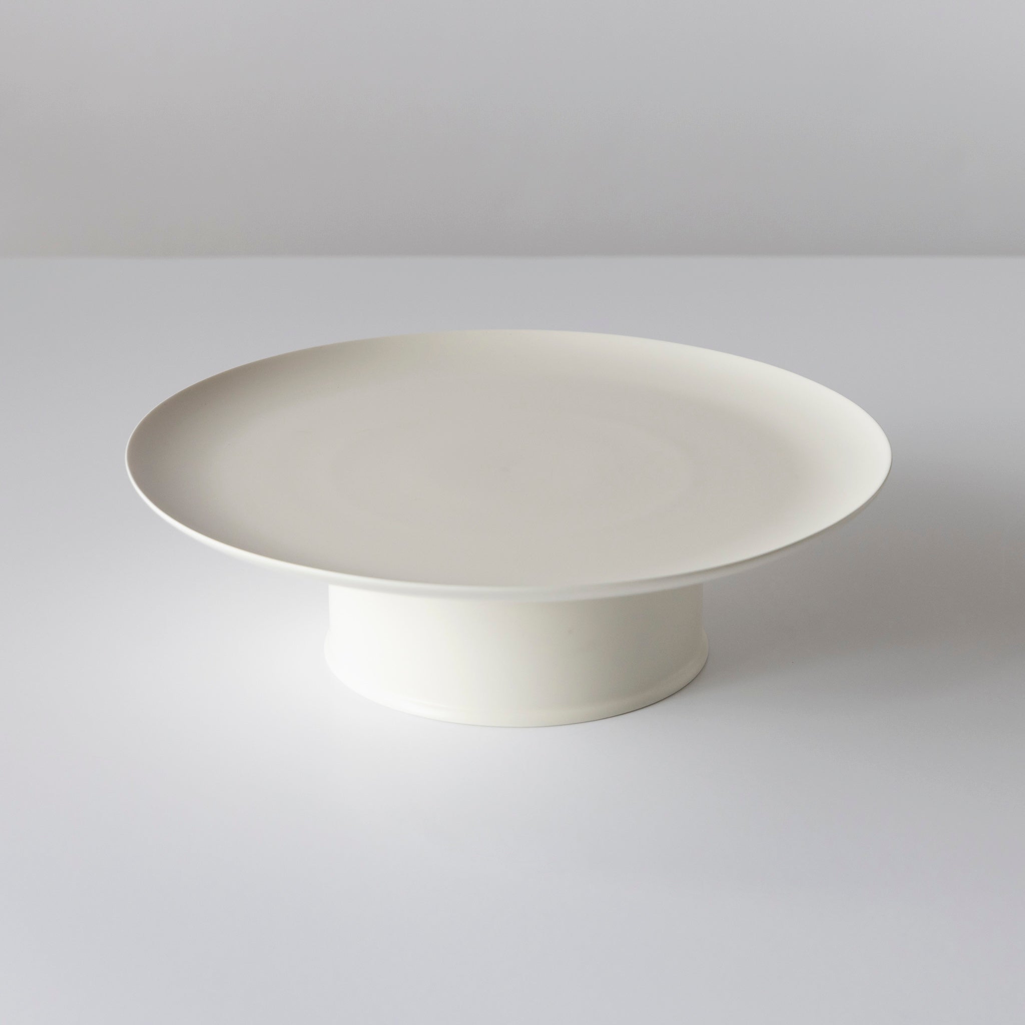 RA Cake Stands