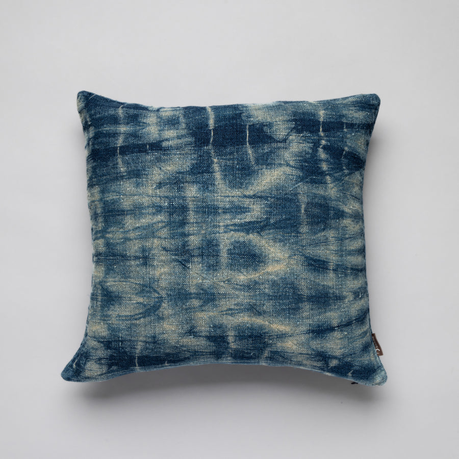 Waves Square Pillow