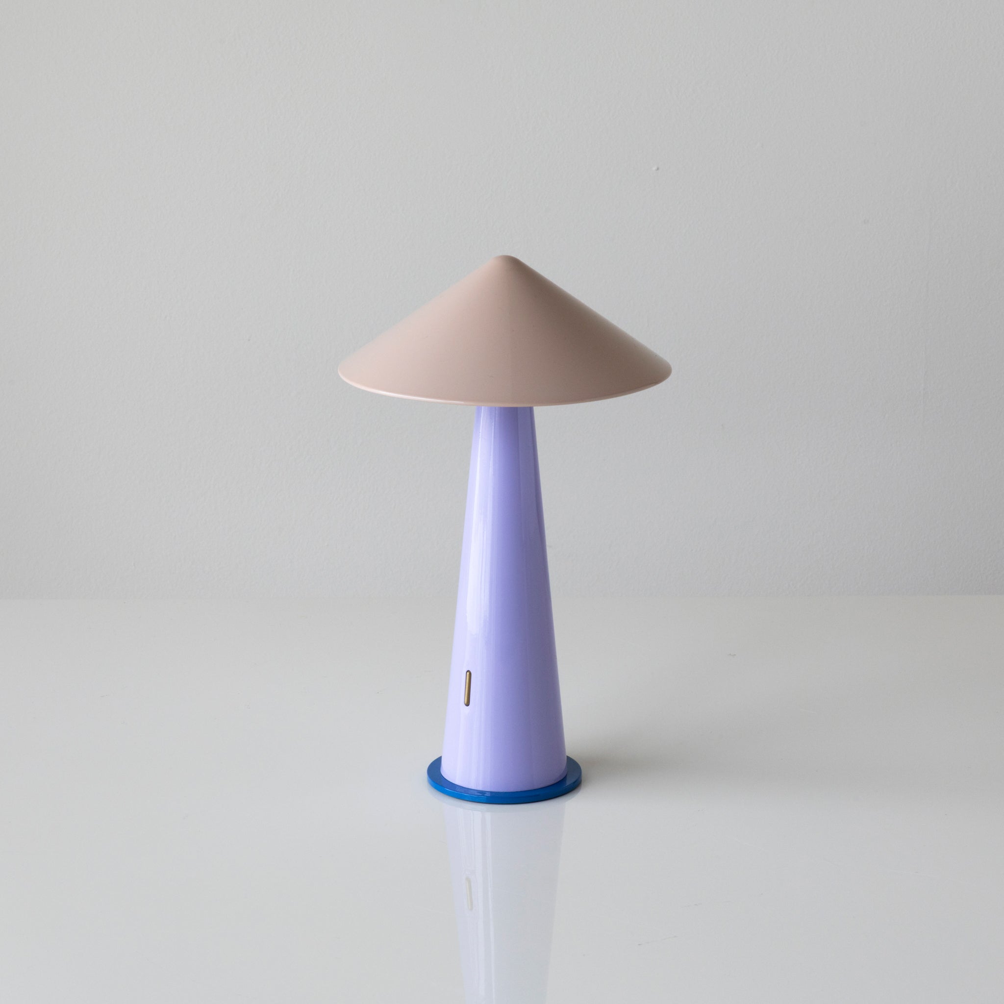 Tipsy Lamp