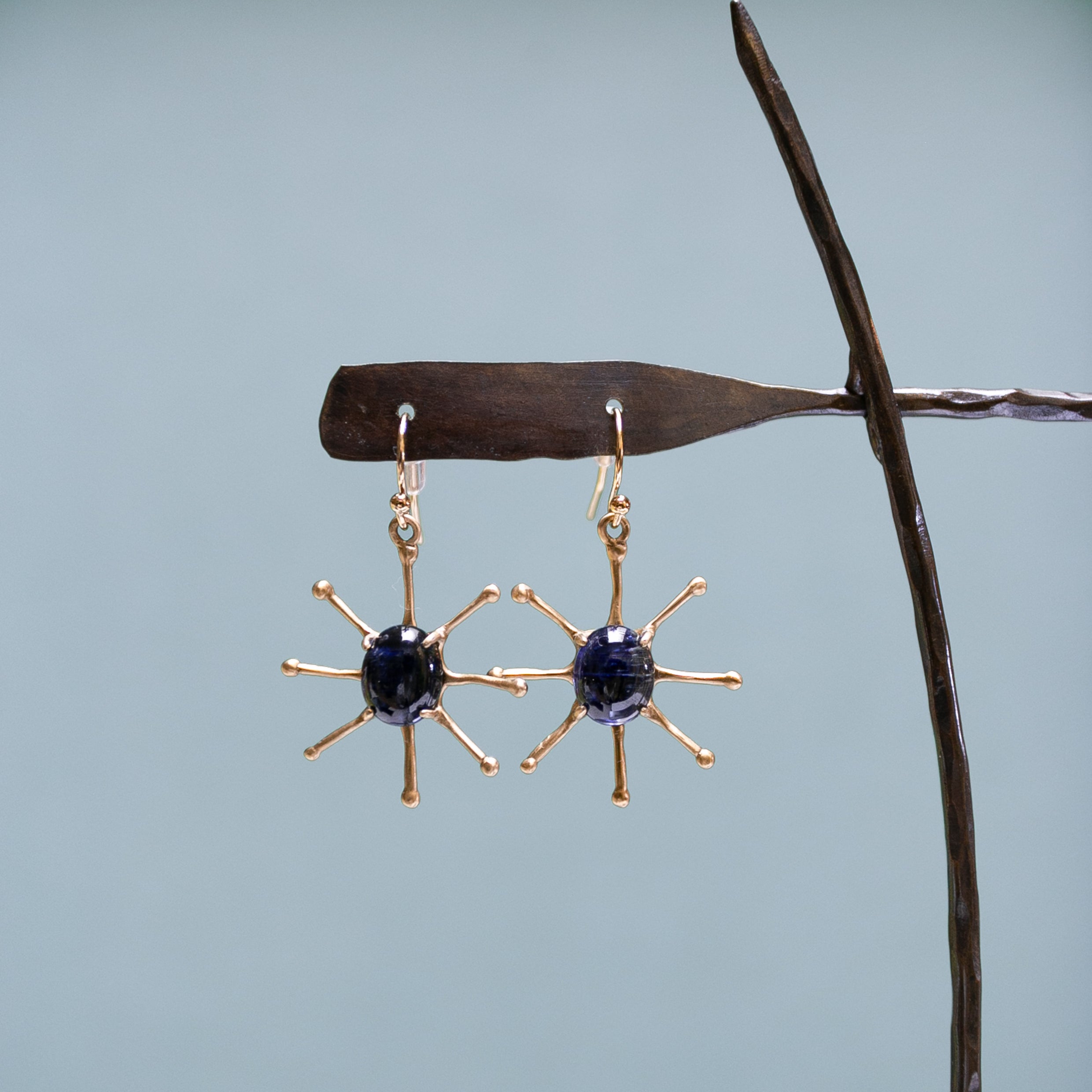 Stella Kyanite Earring, bronze