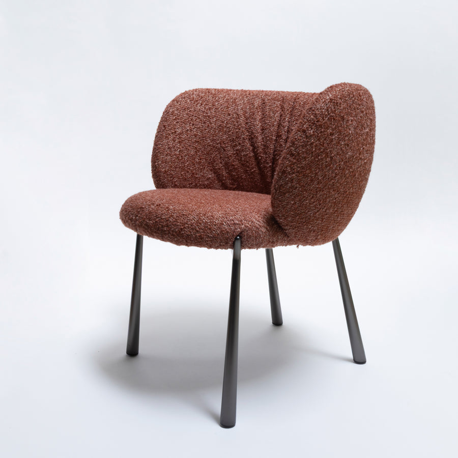 Mys Armchair