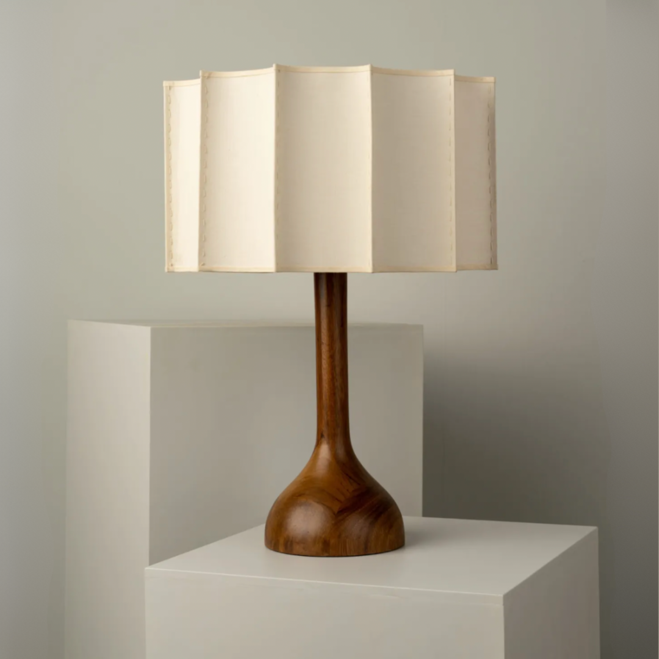 Pata de Elefante Table Lamp