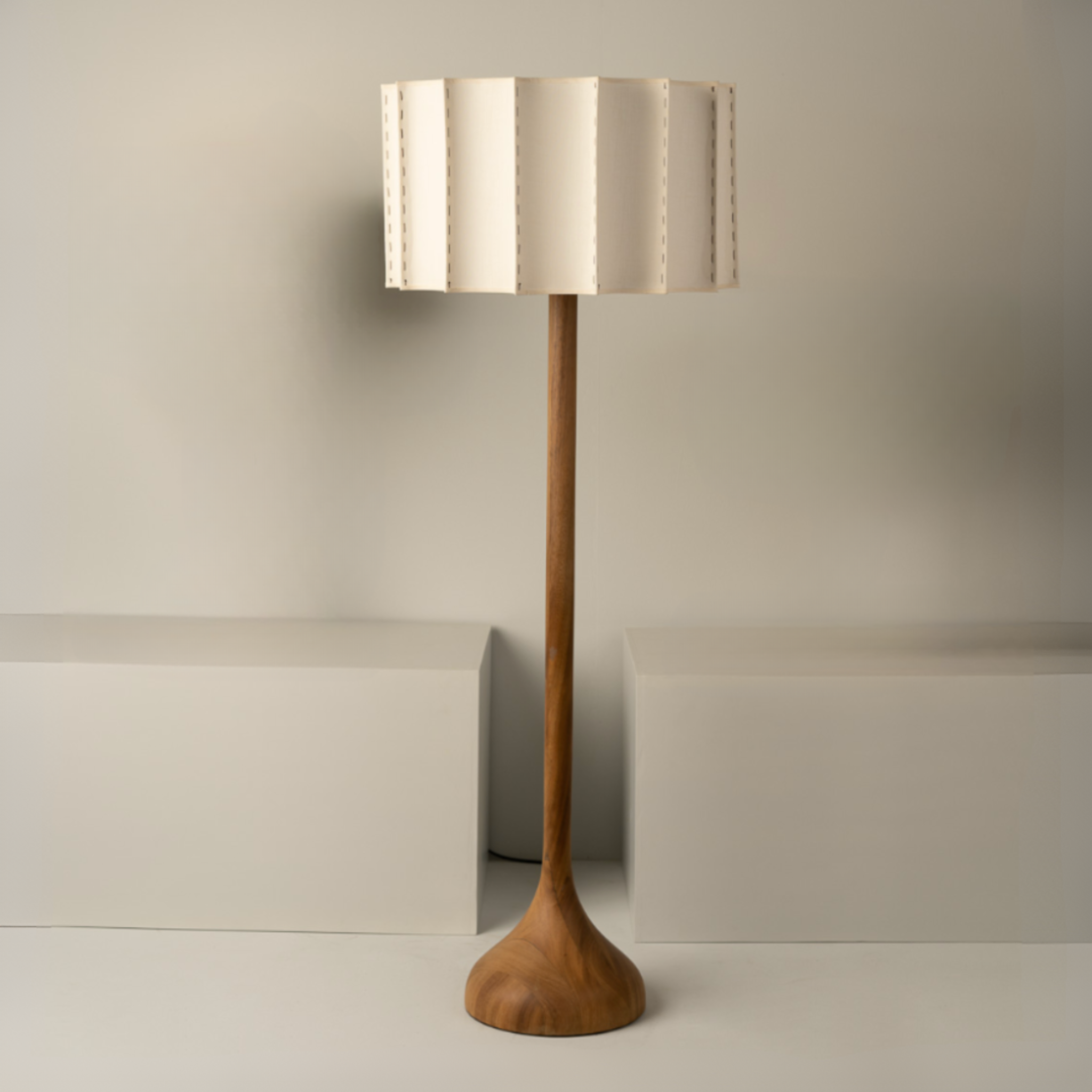 Pata de Elefante Floor Lamp
