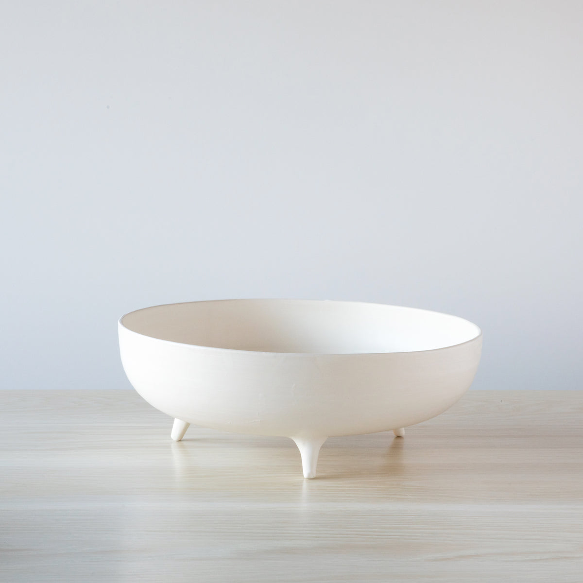 Tripod Bowls in Ivory