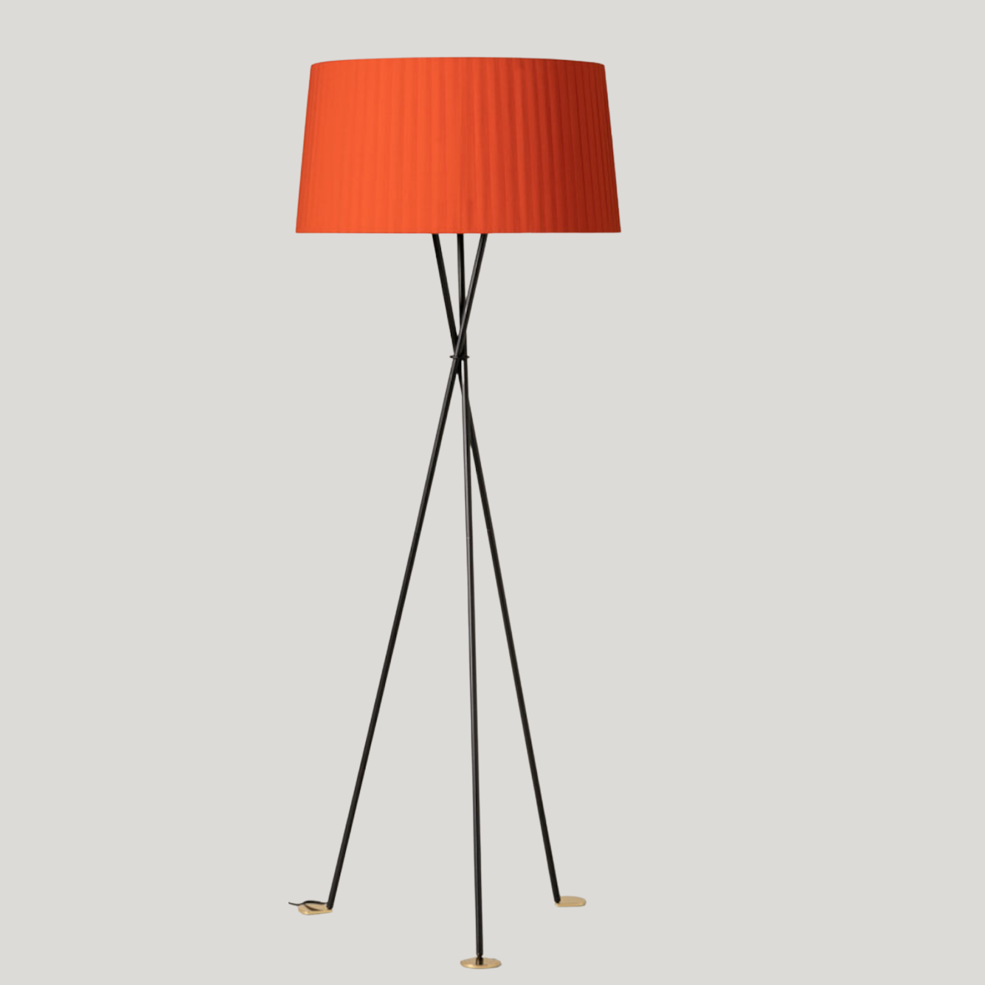 Tripode G5 Floor Lamp