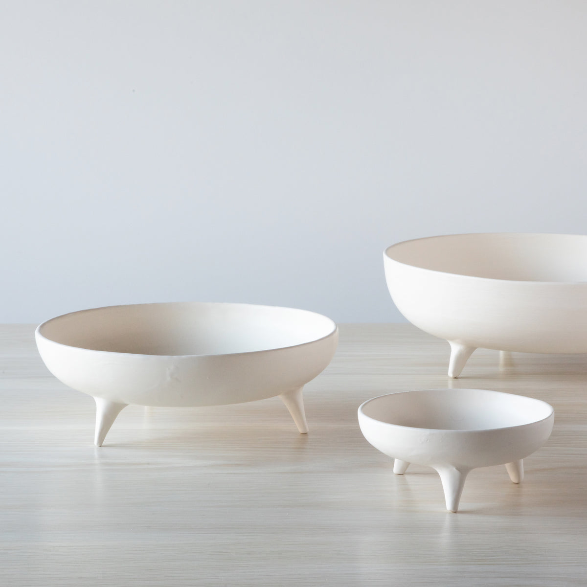 Tripod Bowls in Ivory